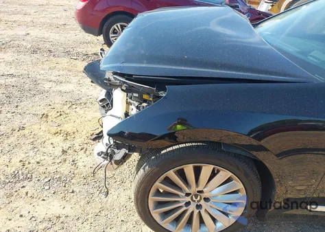 2014 Hyundai Equus Ultimate z USA, uszkodzony, nr VIN KMHGH4JH2EU089410